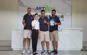 ARTECO Accueille un Client Bangladais pour une Visite d'Usine